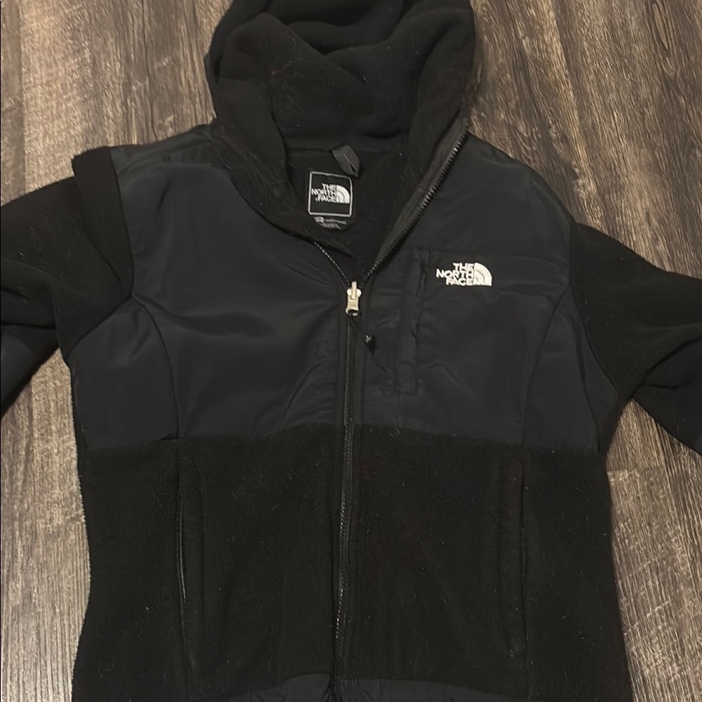 The North Face Black Hooded Puffer Jacket Full-Zip